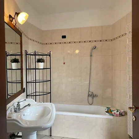 Bnbook Cornelia's Apartment Besozzo